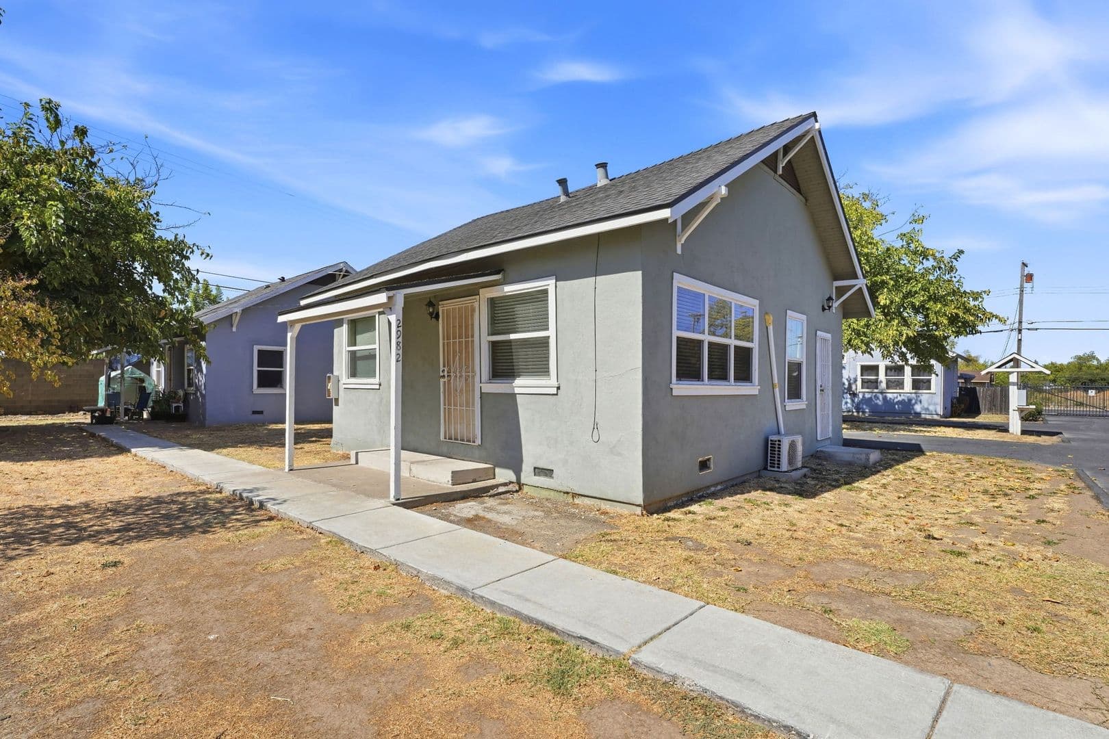 Sacramento Apartment: 2982 26th Ave