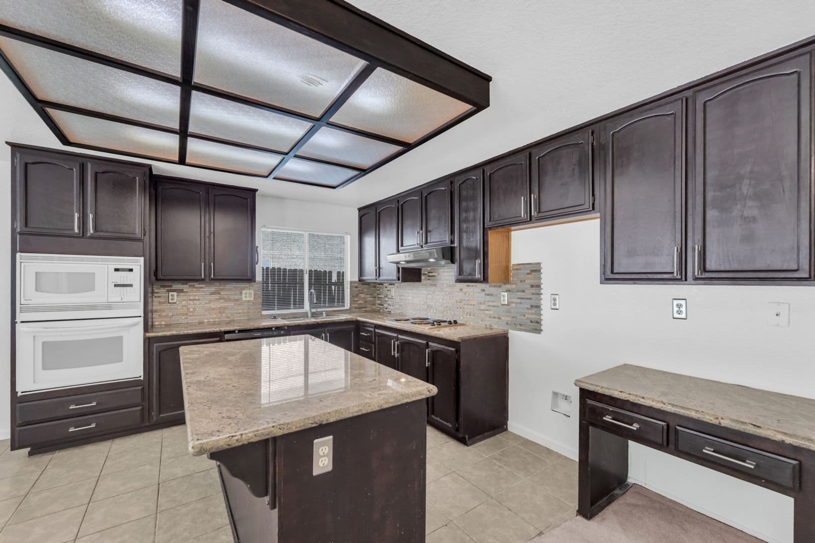 Sacramento House: 8327 Trimmer Way