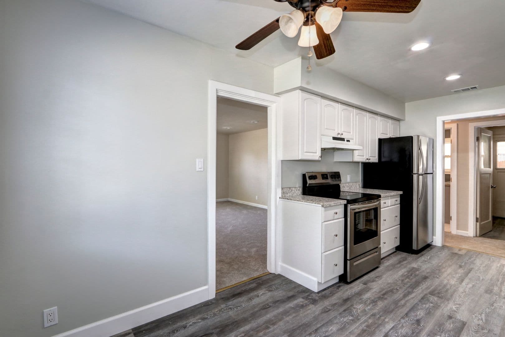 Sacramento Apartment: 5400-5402 Folsom Blvd