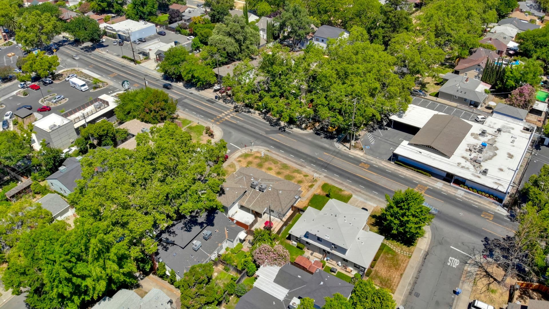 Sacramento Apartment: 5400-5402 Folsom Blvd