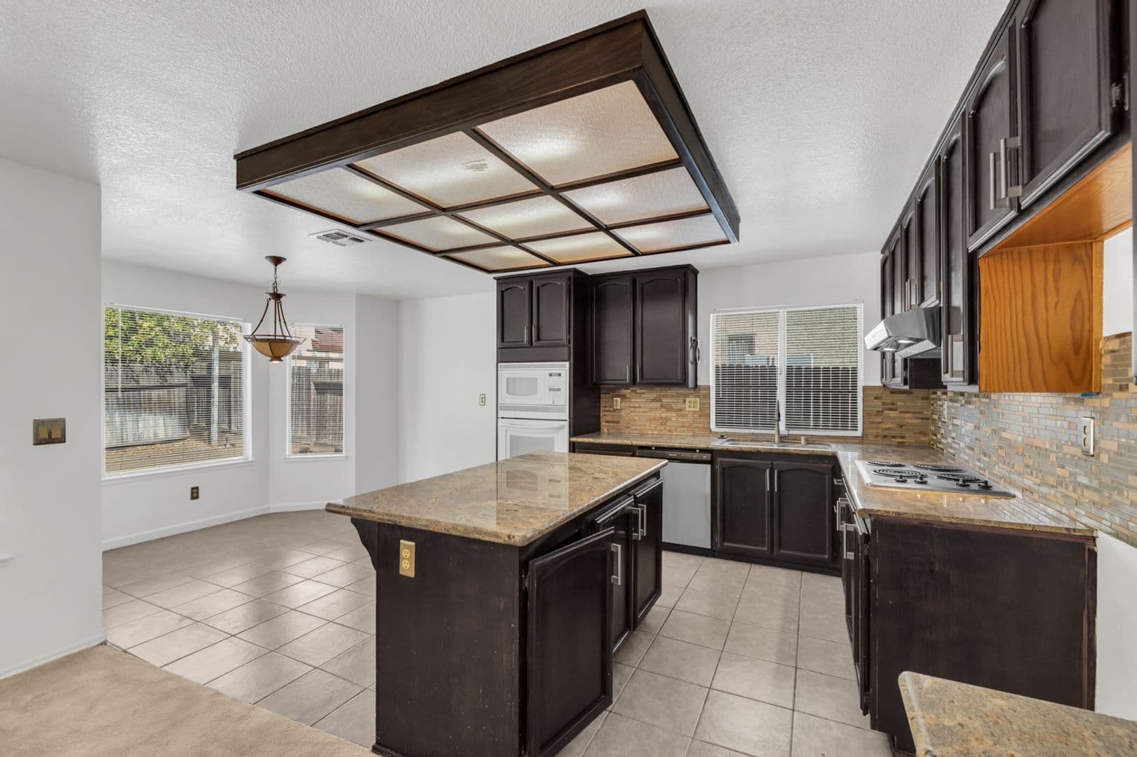 Sacramento House: 8327 Trimmer Way