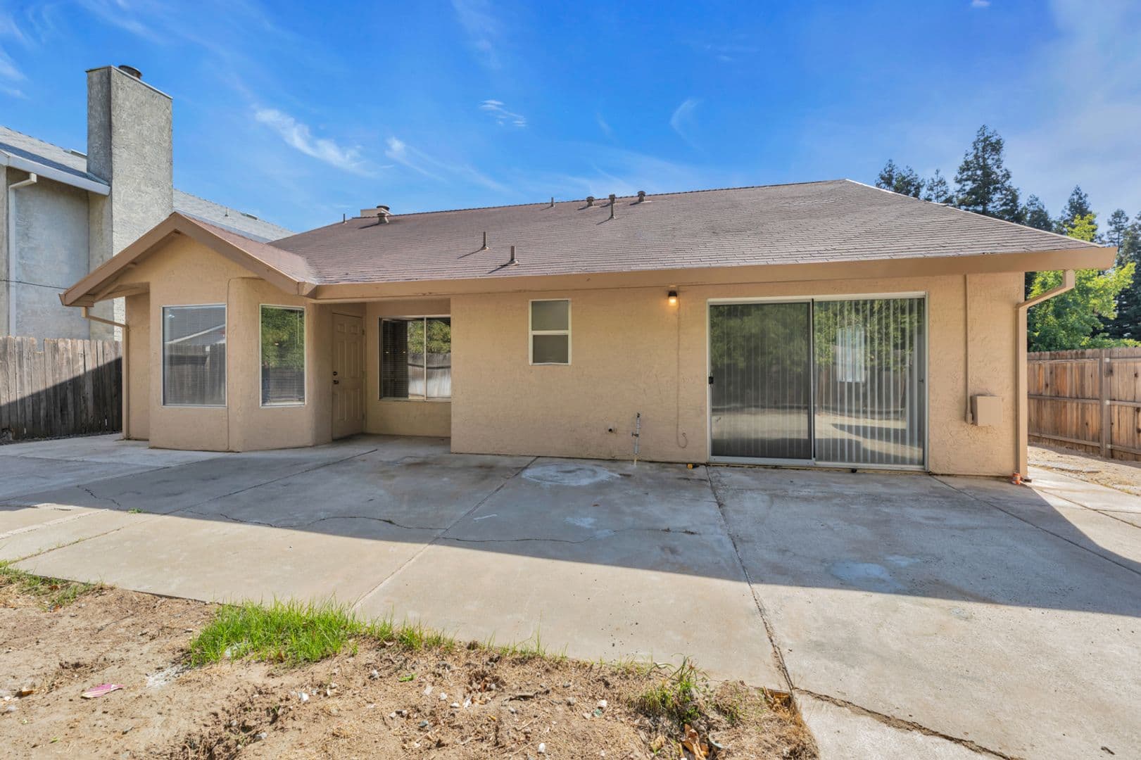 Sacramento House: 8327 Trimmer Way