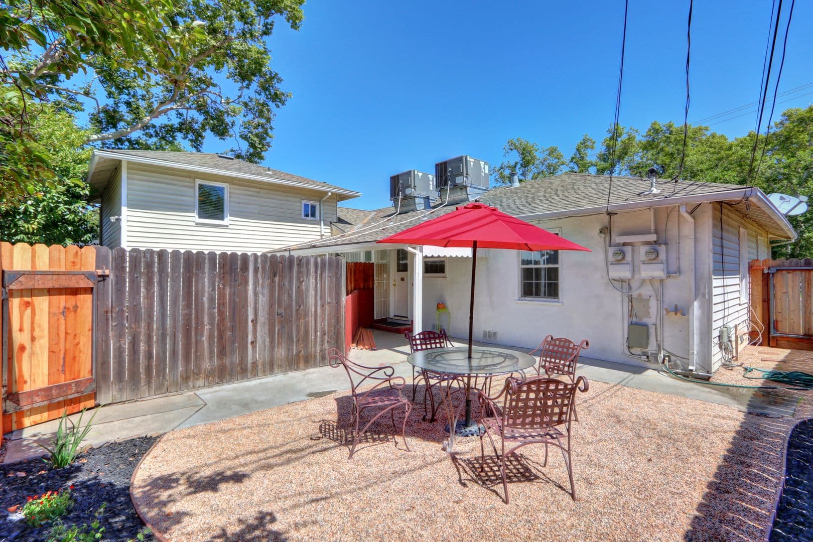 Sacramento Apartment: 5400-5402 Folsom Blvd