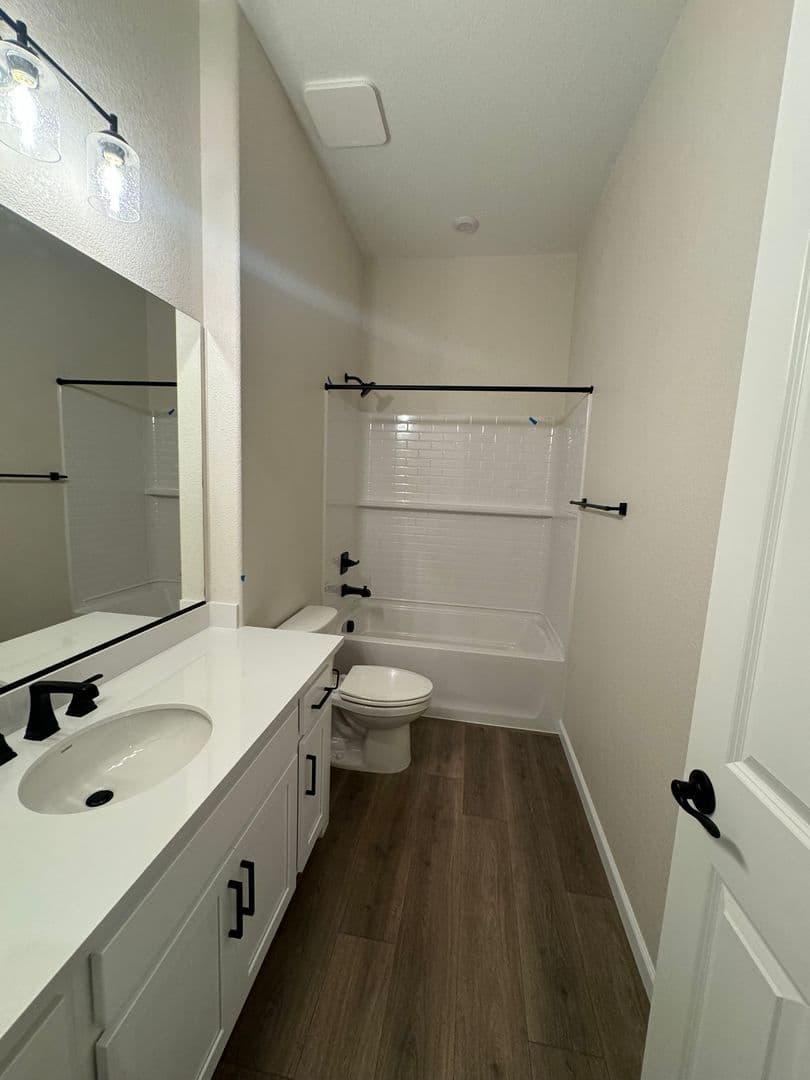 Sacramento House: 8260 Honor Court
