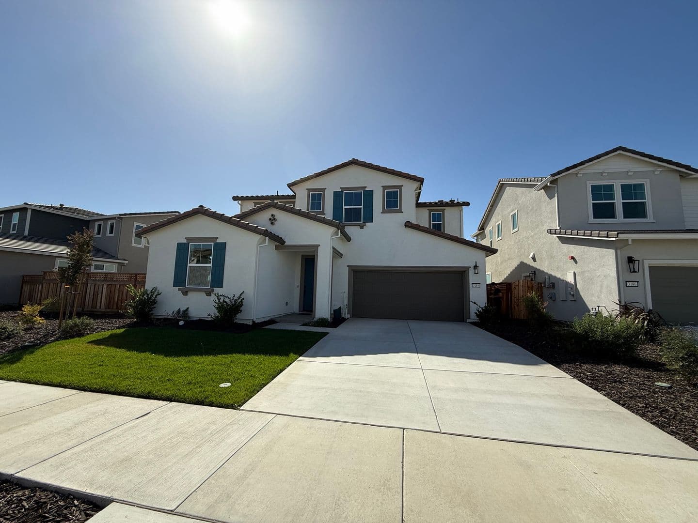 Lathrop House: 3184 Scott Edwards Ln