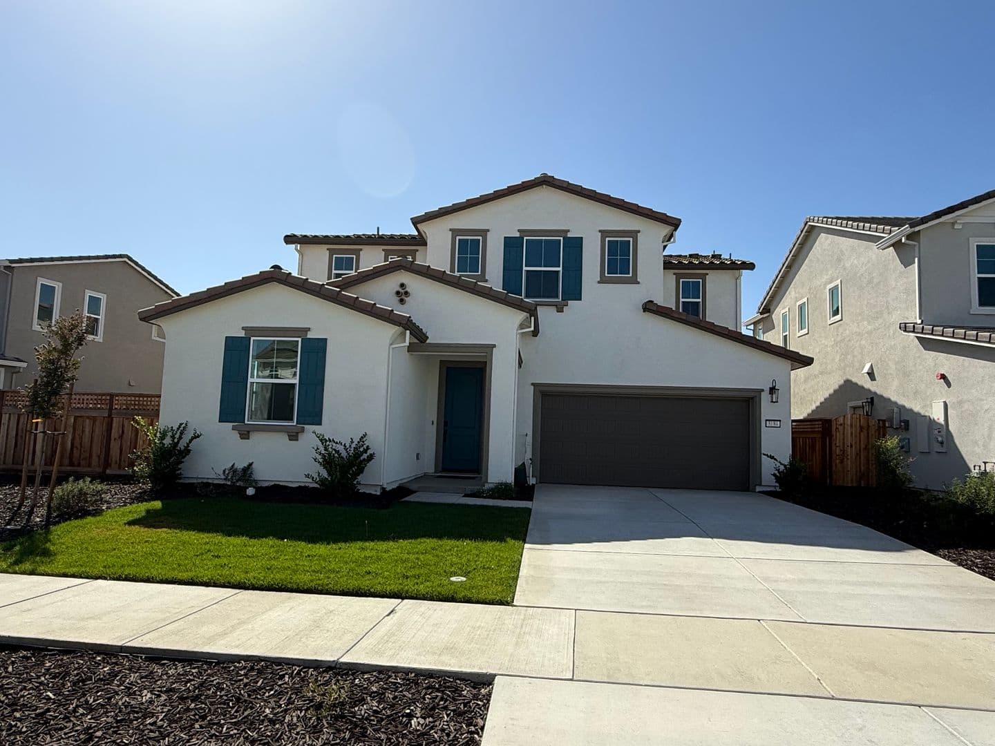 Lathrop House: 3184 Scott Edwards Ln