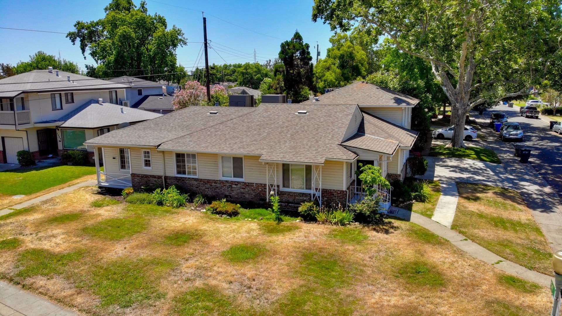 Sacramento Apartment: 5400-5402 Folsom Blvd