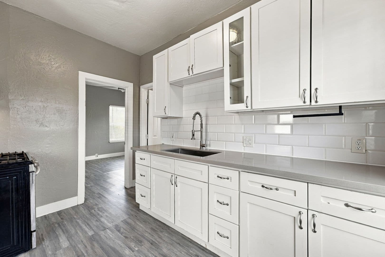 Sacramento Apartment: 2982 26th Ave