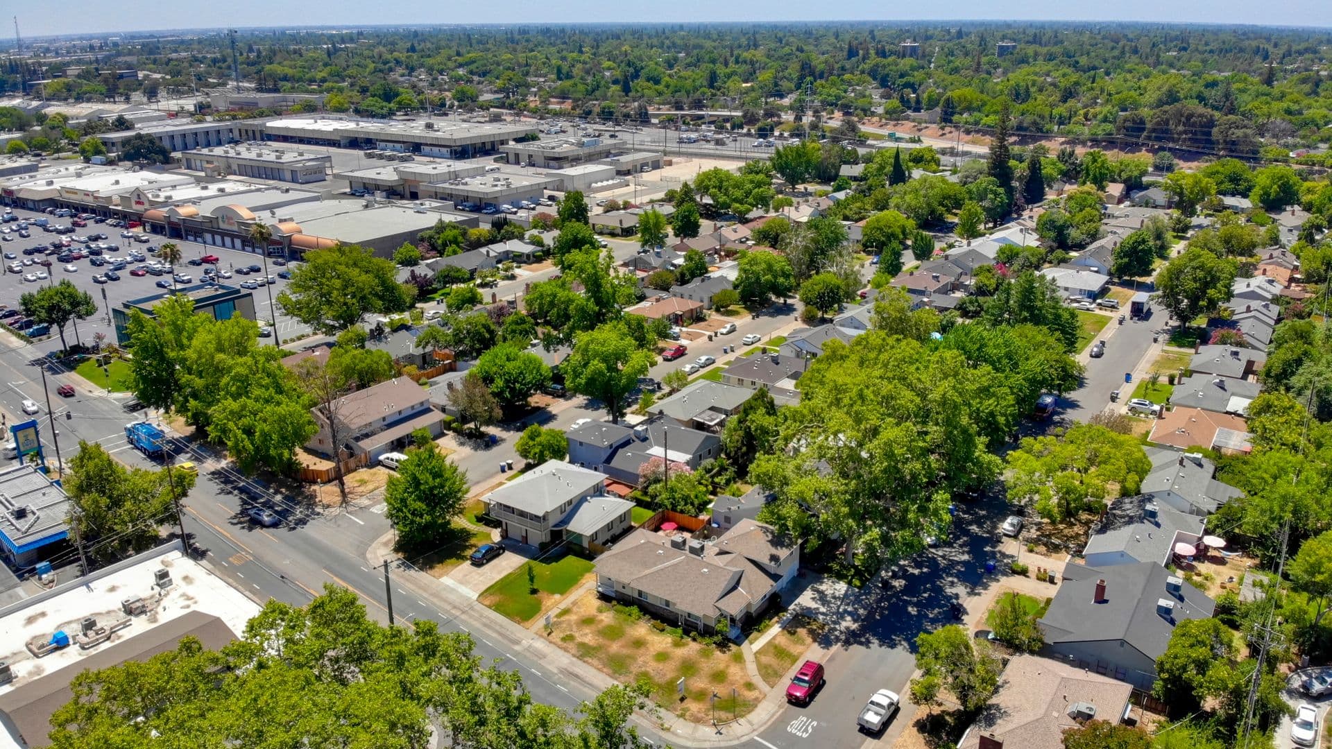 Sacramento Apartment: 5400-5402 Folsom Blvd