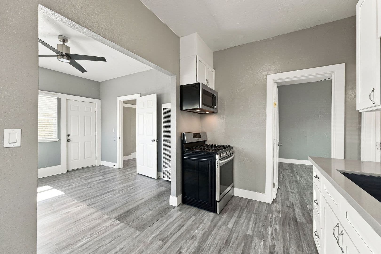 Sacramento Apartment: 2982 26th Ave
