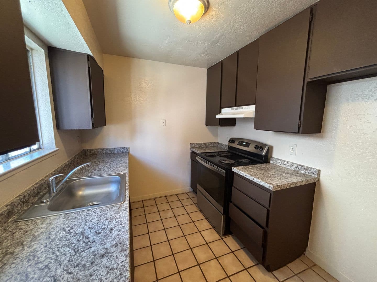 Salinas Apartment: 784-792 Garner Ave.