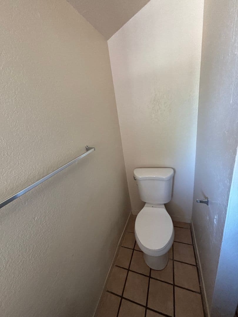 Salinas Apartment: 784-792 Garner Ave.