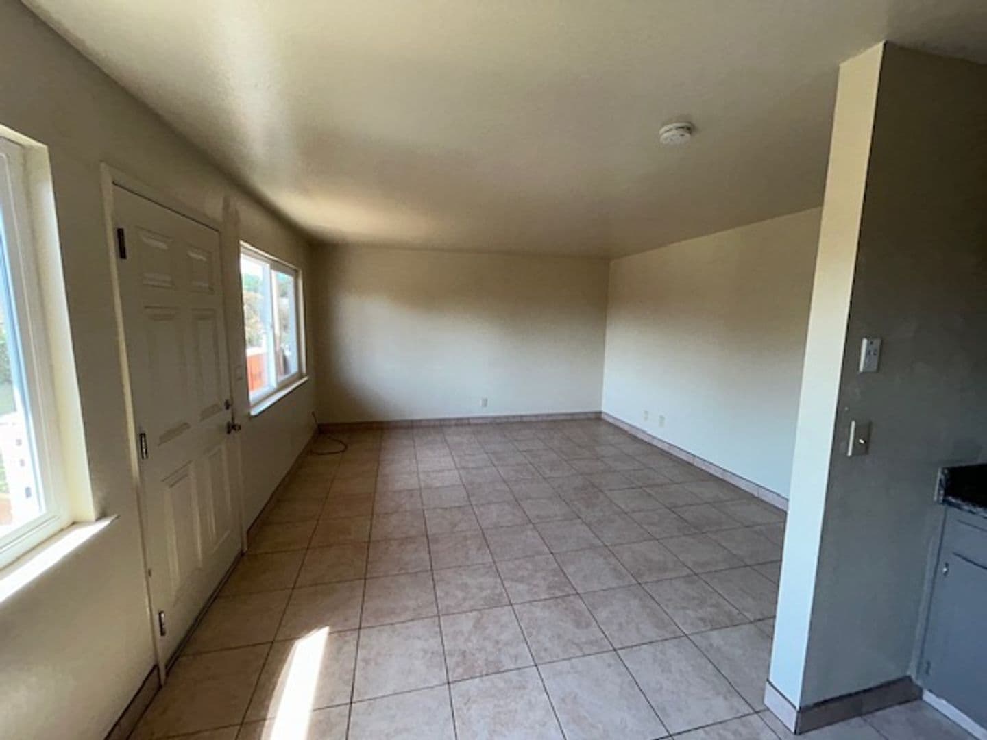Salinas Apartment: 823 Garner Ave