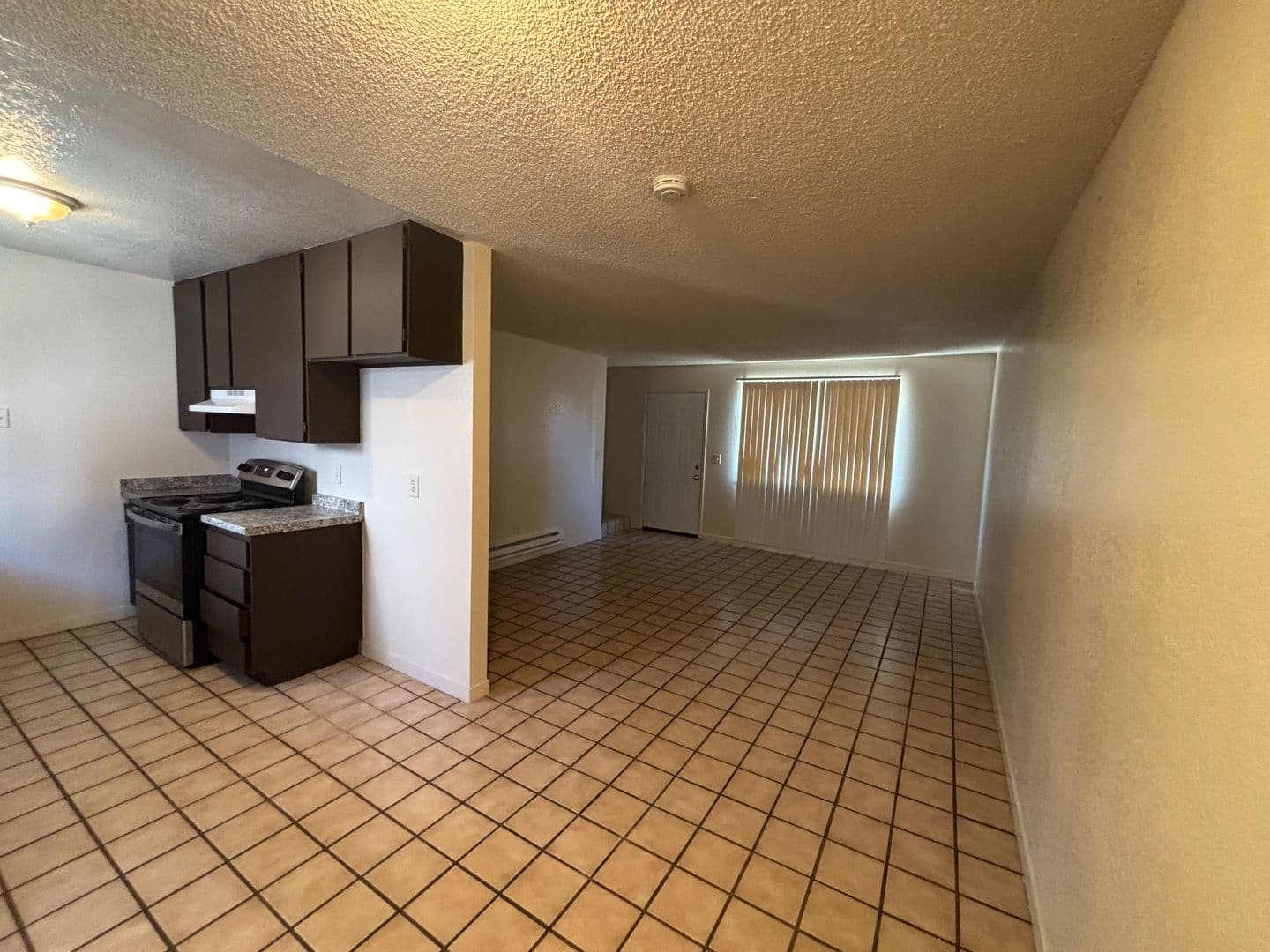 Salinas Apartment: 784-792 Garner Ave.
