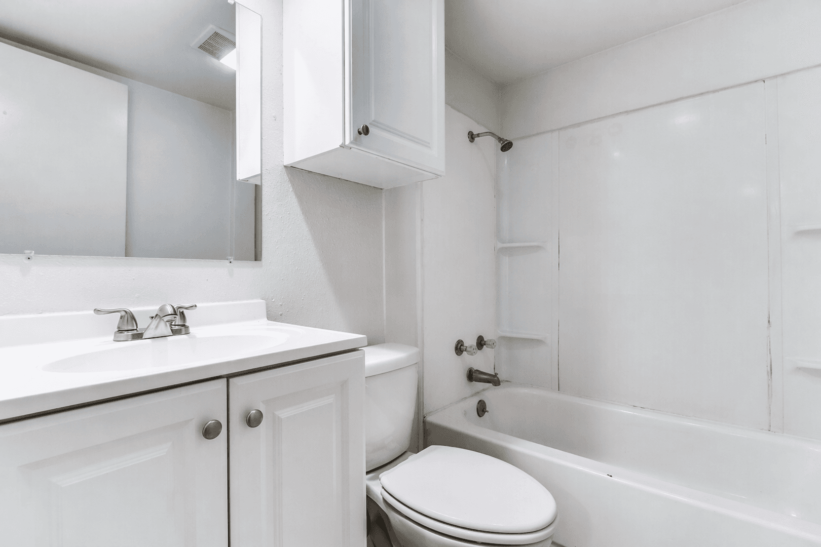 Lafayette Apartment: 815 Martin Luther King Jr Drive