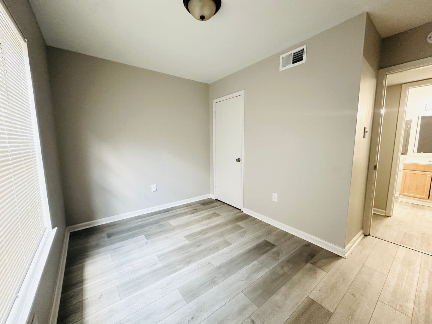 Baton Rouge Apartment: 5665 McClelland Drive
