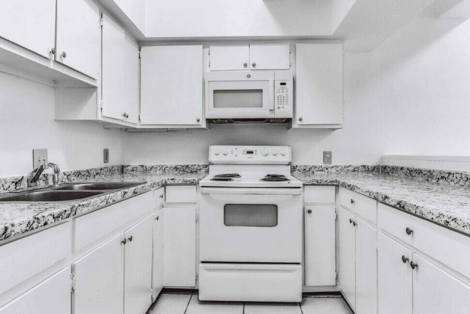 Lafayette Apartment: 815 Martin Luther King Jr Drive