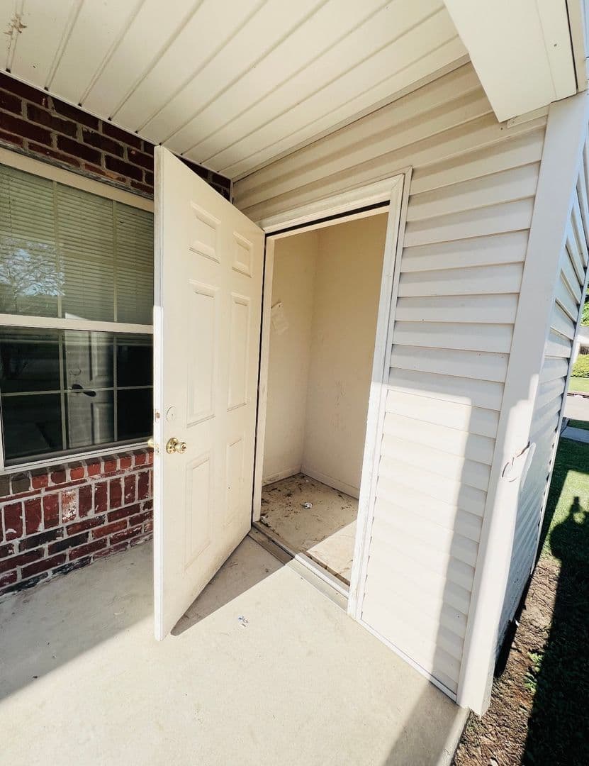 Lafayette Townhome: 816 Martin Luther King Jr Drive