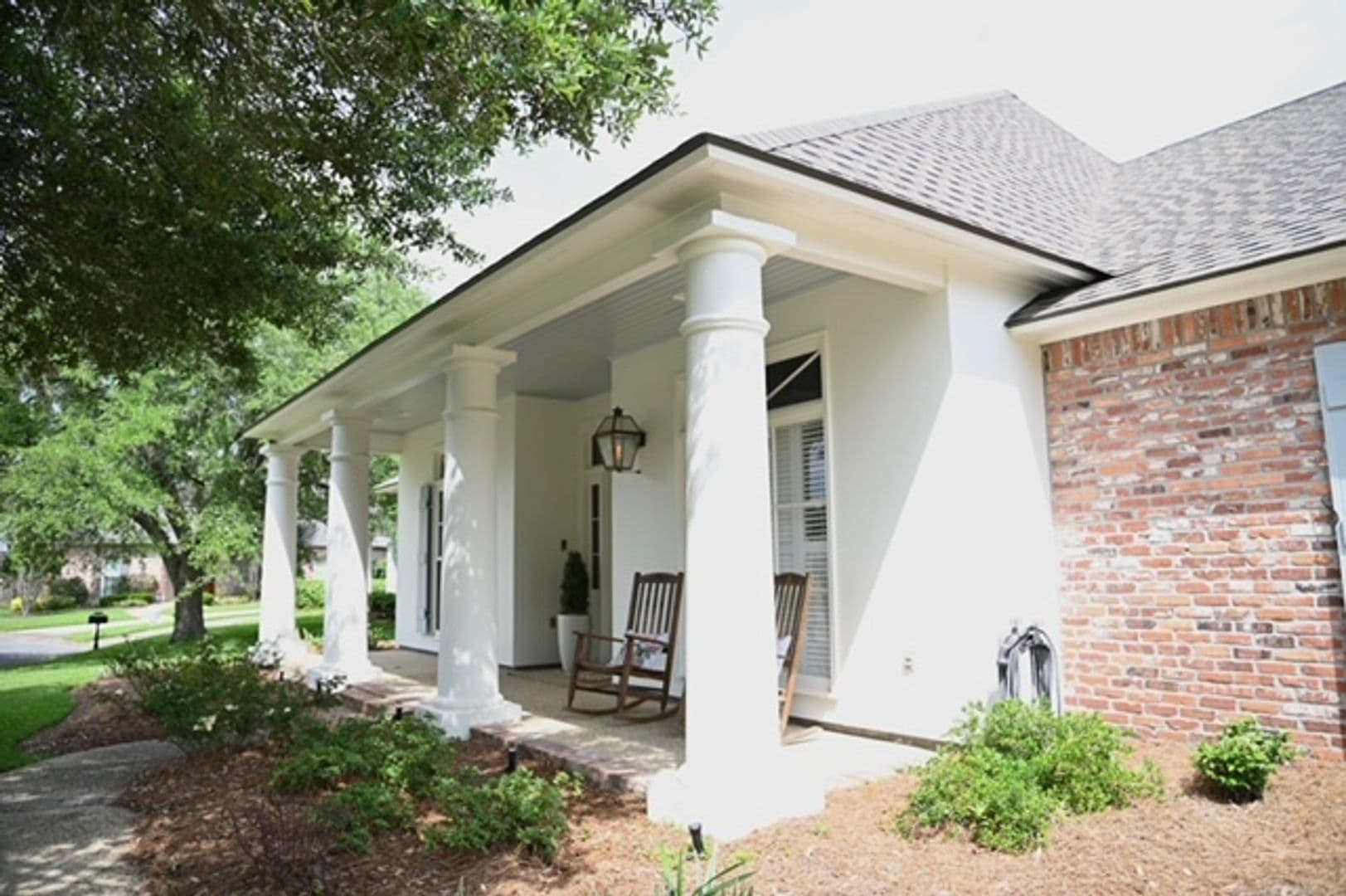 Baton Rouge House: 17745 W Colony Way