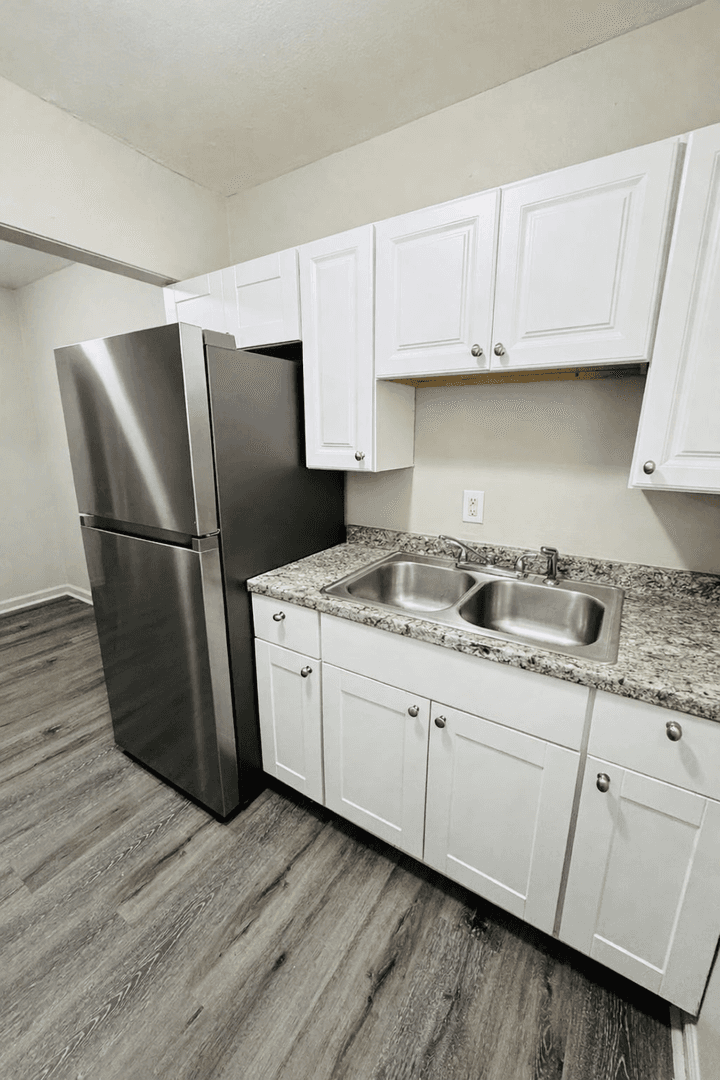 Baton Rouge Apartment: 2875 Iowa Street