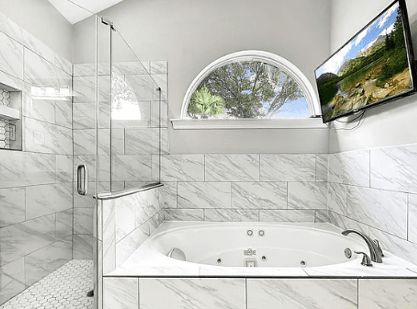 Baton Rouge House: 17745 W Colony Way
