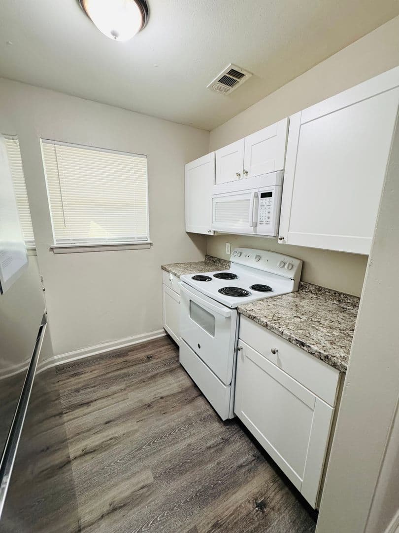 Baton Rouge Apartment: 2875 Iowa Street