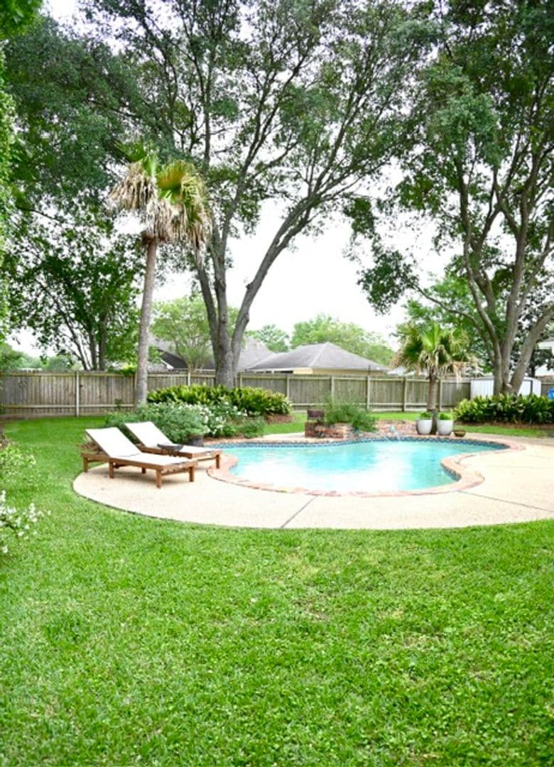 Baton Rouge House: 17745 W Colony Way