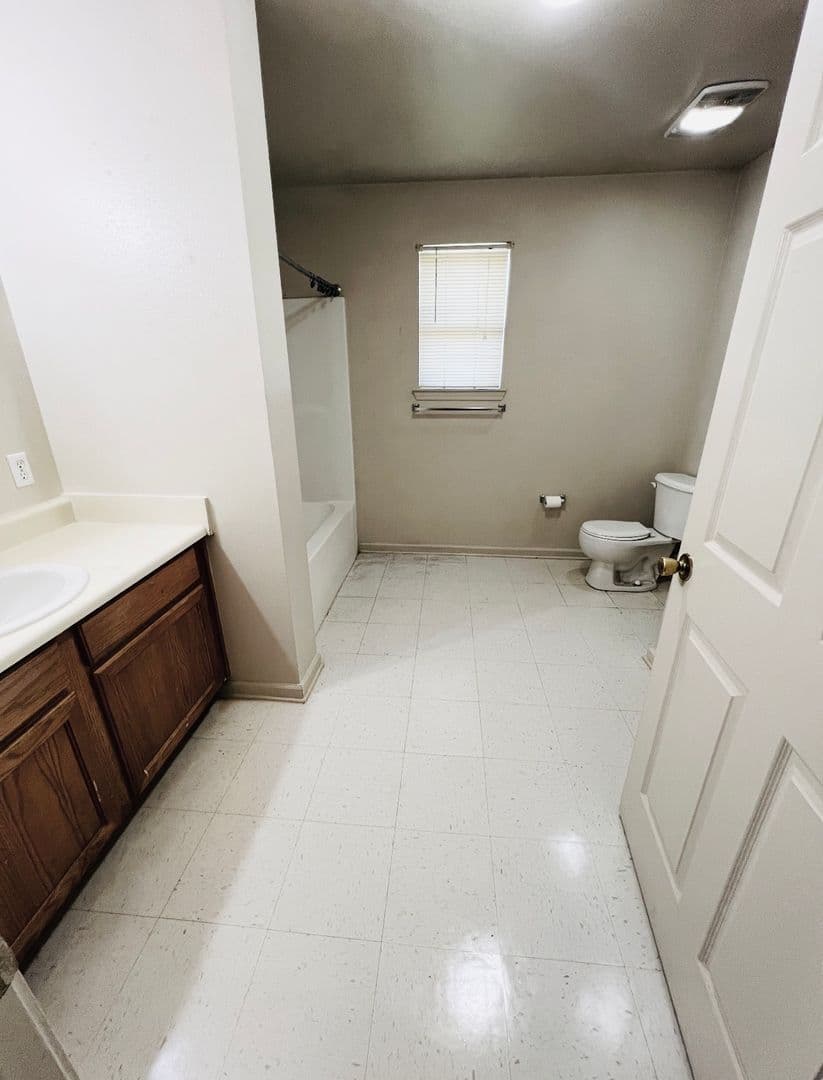 Lafayette Townhome: 816 Martin Luther King Jr Drive