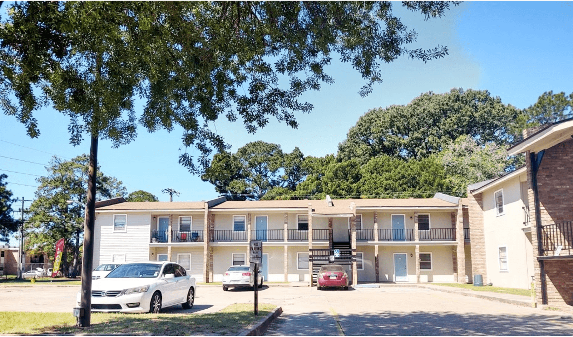 Lafayette Apartment: 815 Martin Luther King Jr Drive