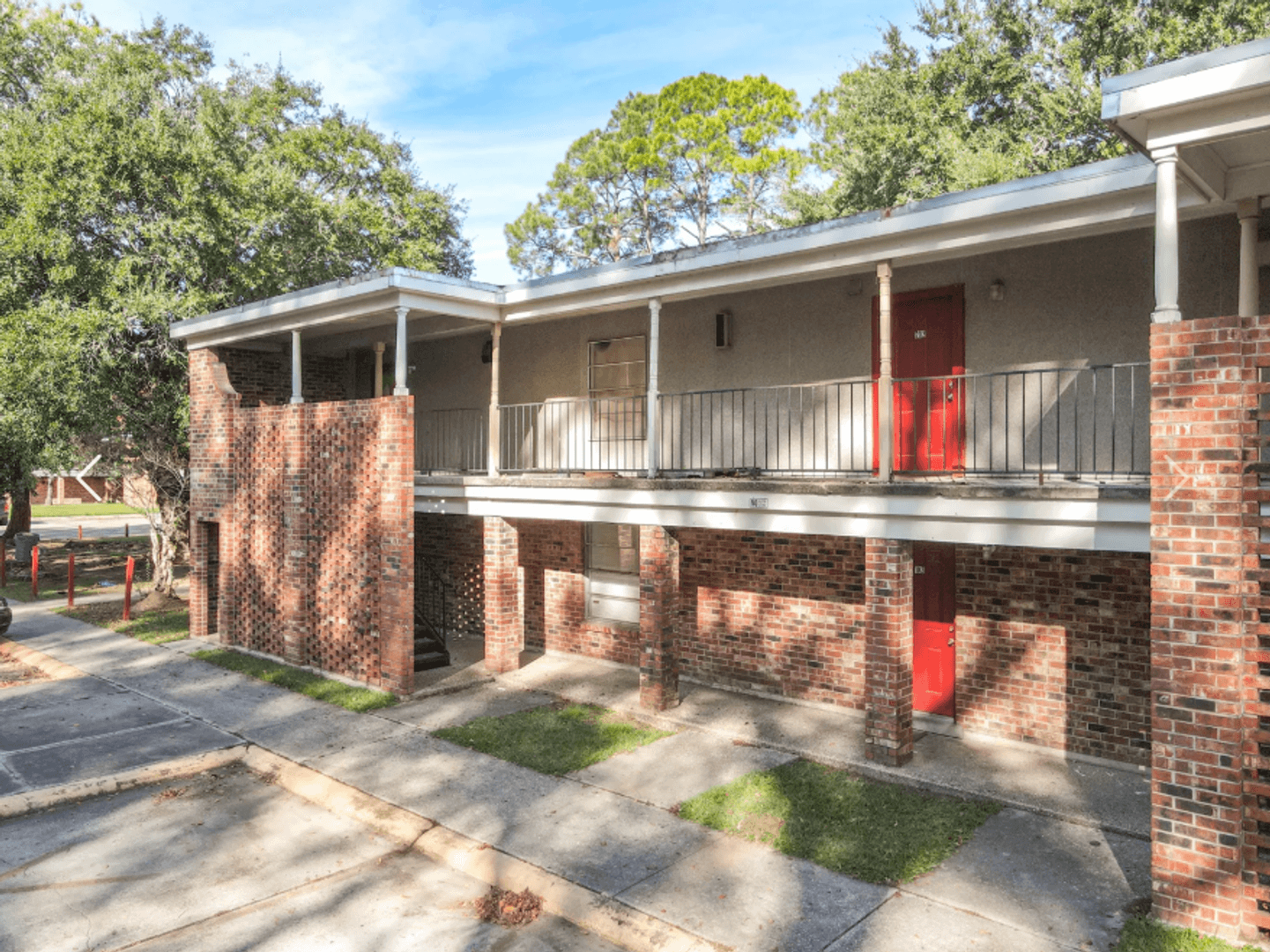 Baton Rouge Apartment: 5665 McClelland Drive