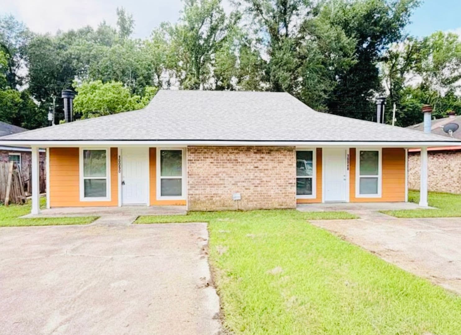 Baton Rouge Multiplex: 10048 El Scott Avenue