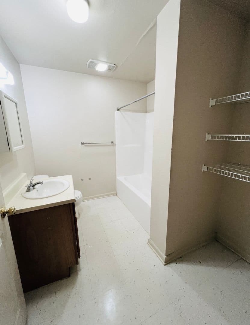 Lafayette Townhome: 816 Martin Luther King Jr Drive