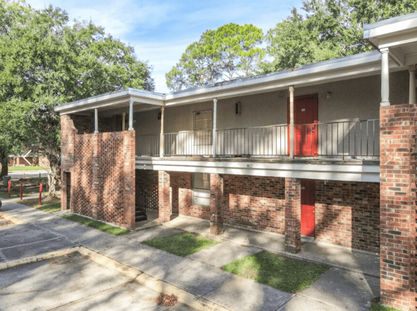 Baton Rouge Apartment: 5665 McClelland Drive