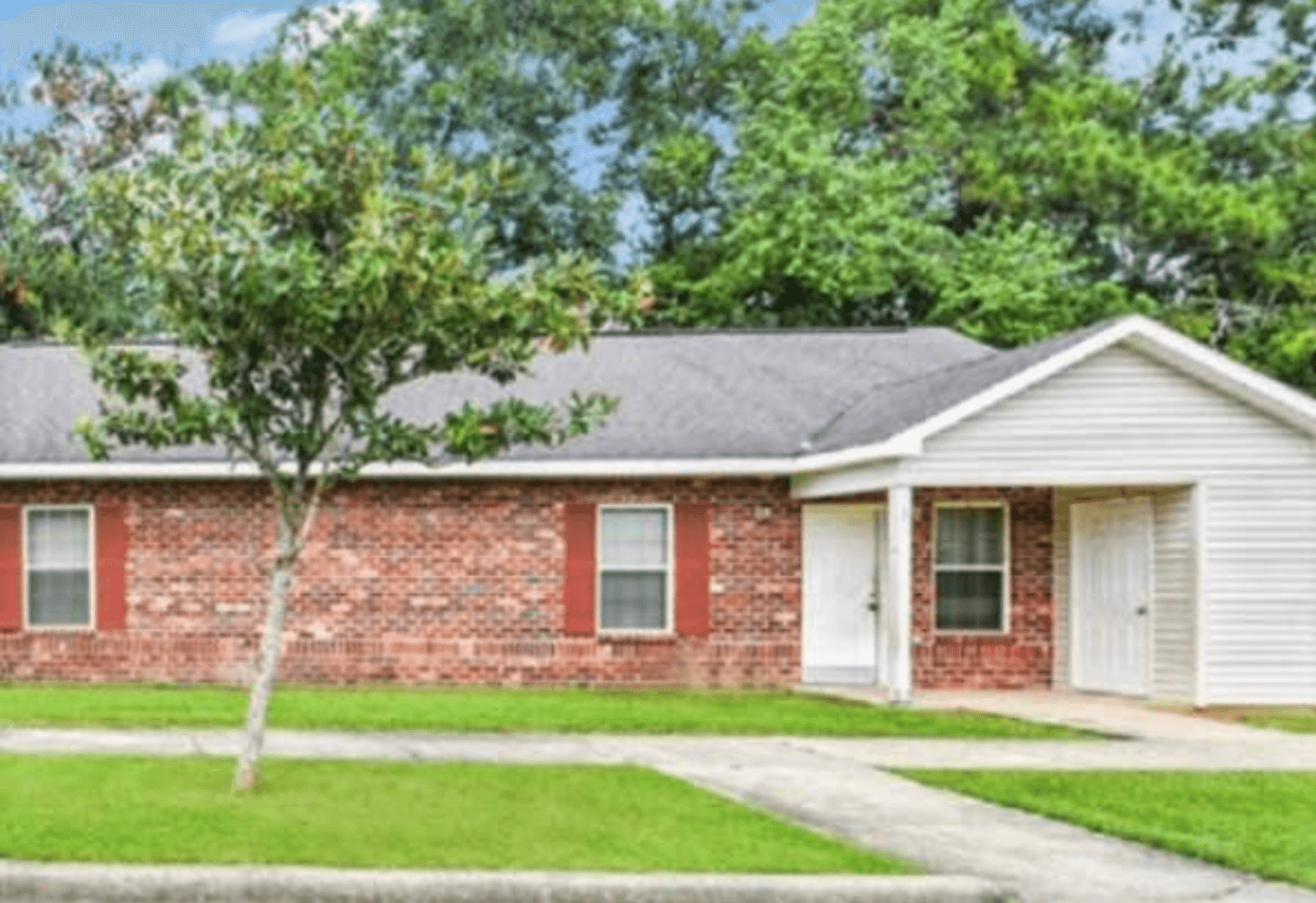 Lafayette Townhome: 816 Martin Luther King Jr Drive