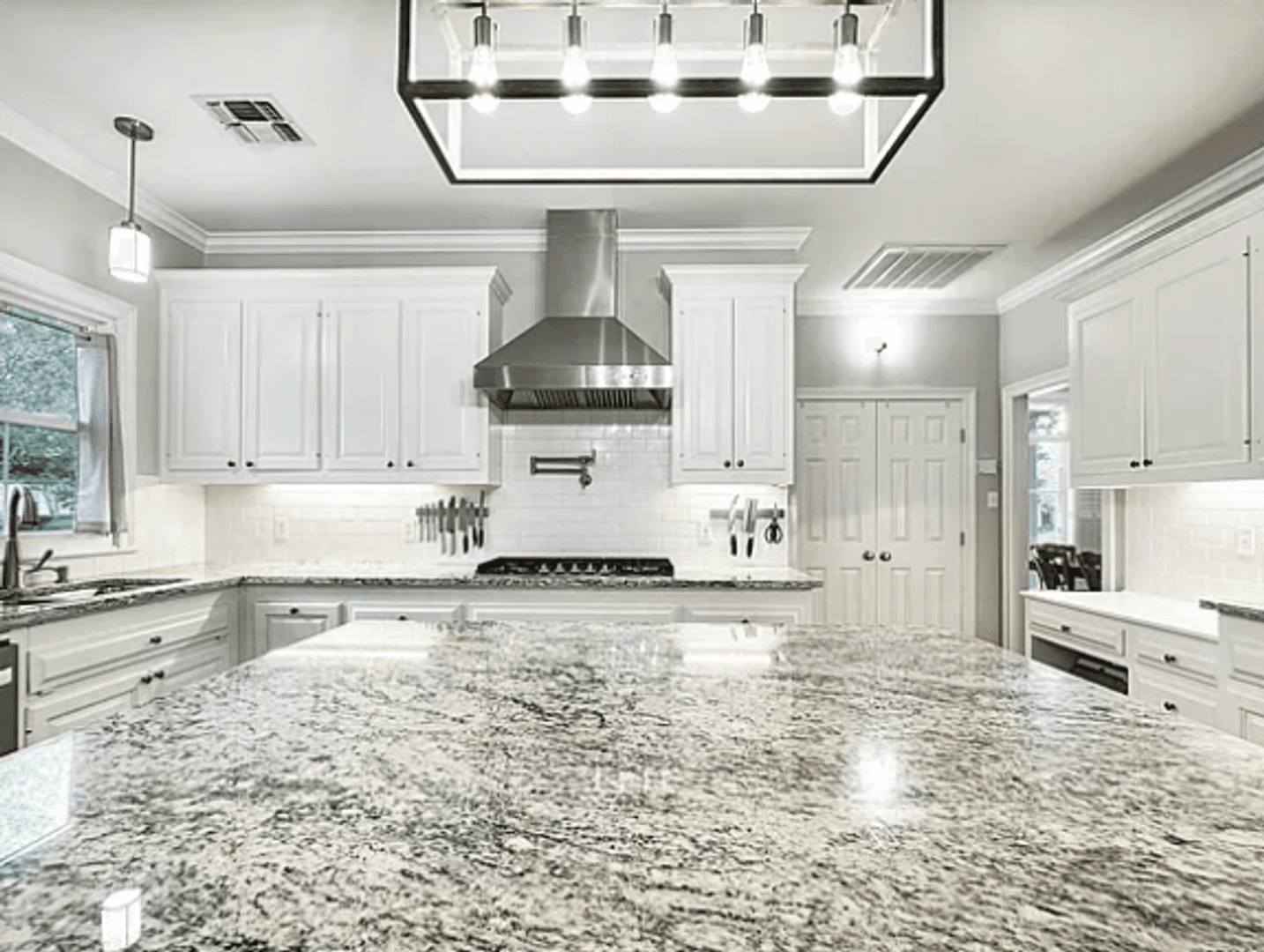 Baton Rouge House: 17745 W Colony Way