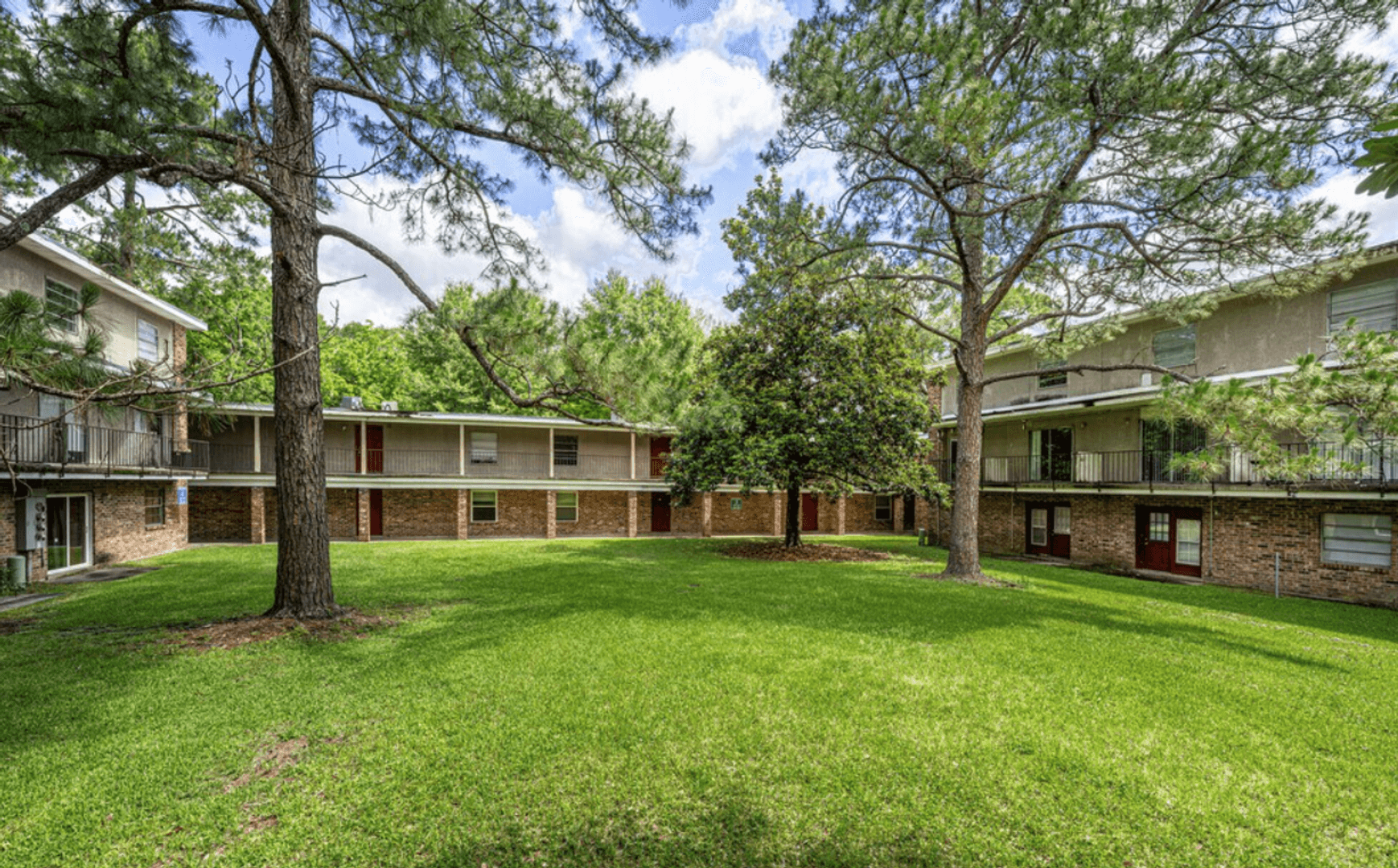 Baton Rouge Apartment: 5665 McClelland Drive