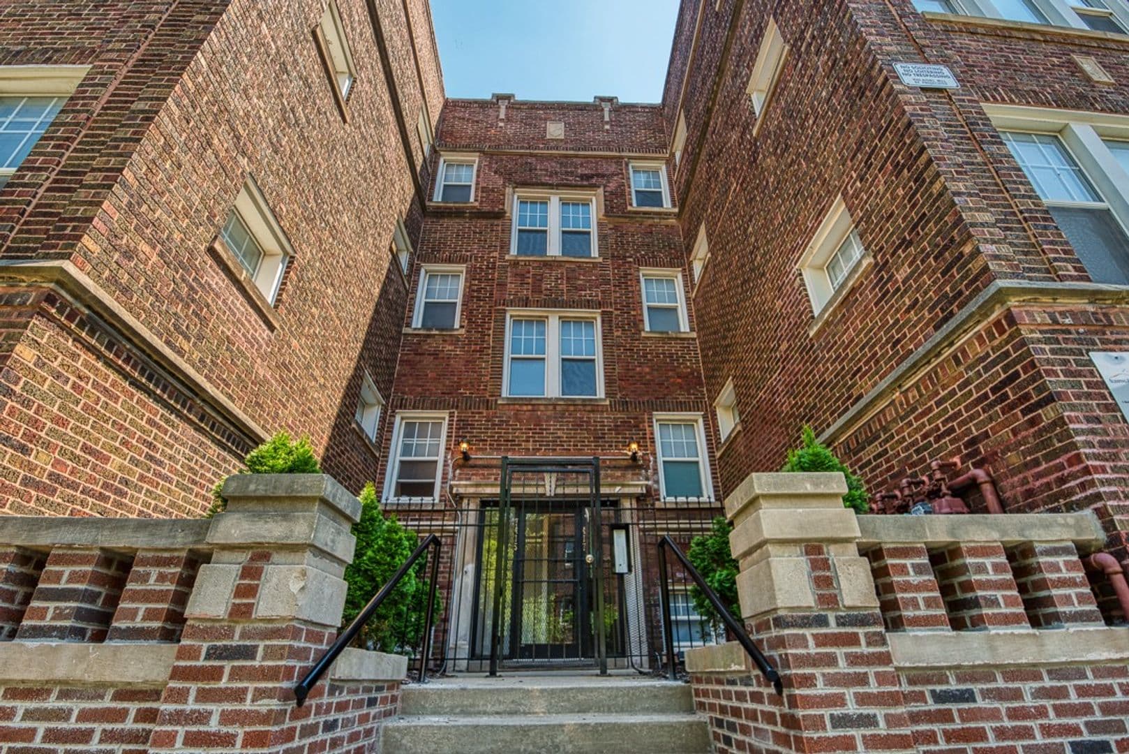 Chicago Apartment: 7415-17 S. Colfax Avenue