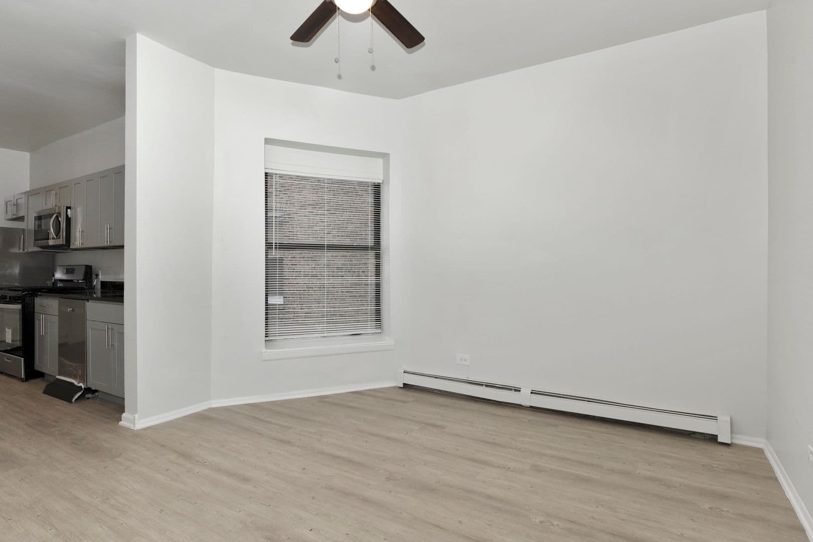 Chicago Apartment: 4520-26 S. Vincennes Avenue