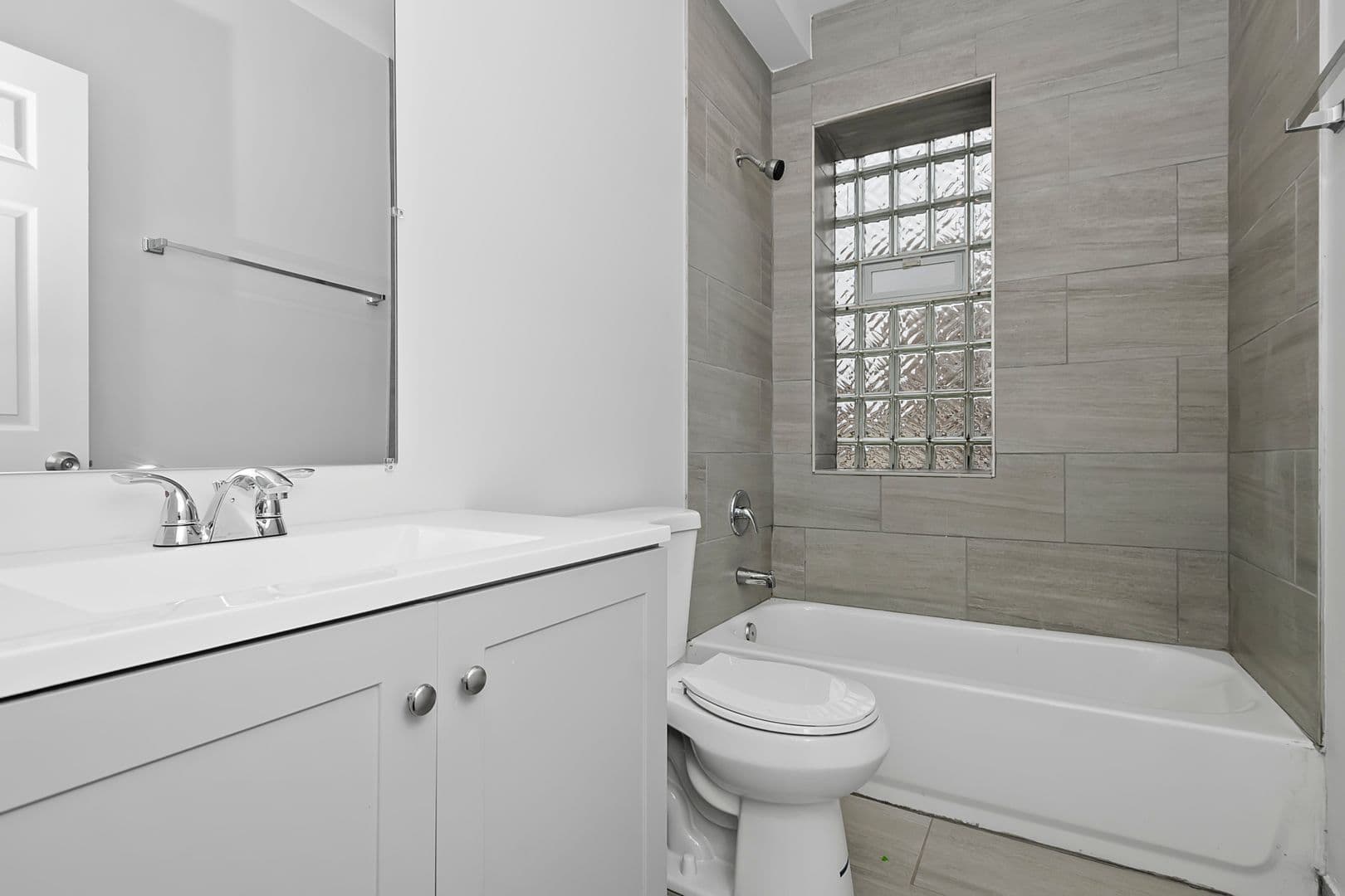 Chicago Apartment: 11258-60 S. Vernon Avenue