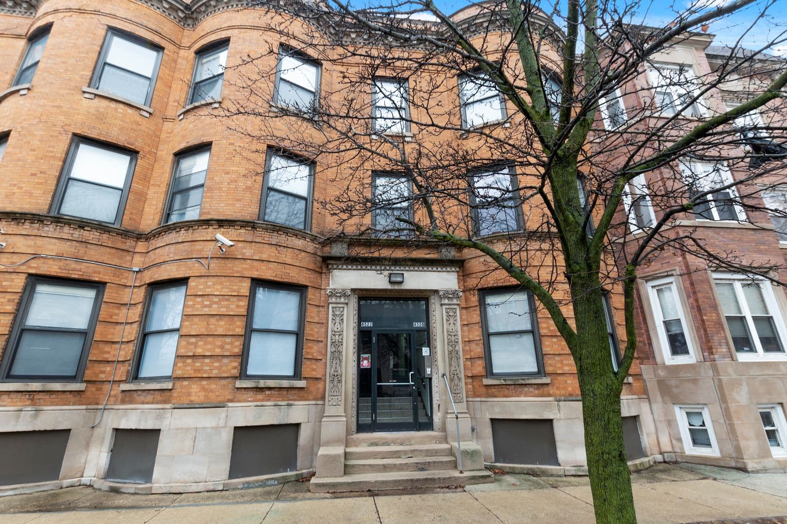 Chicago Apartment: 4520-26 S. Vincennes Avenue