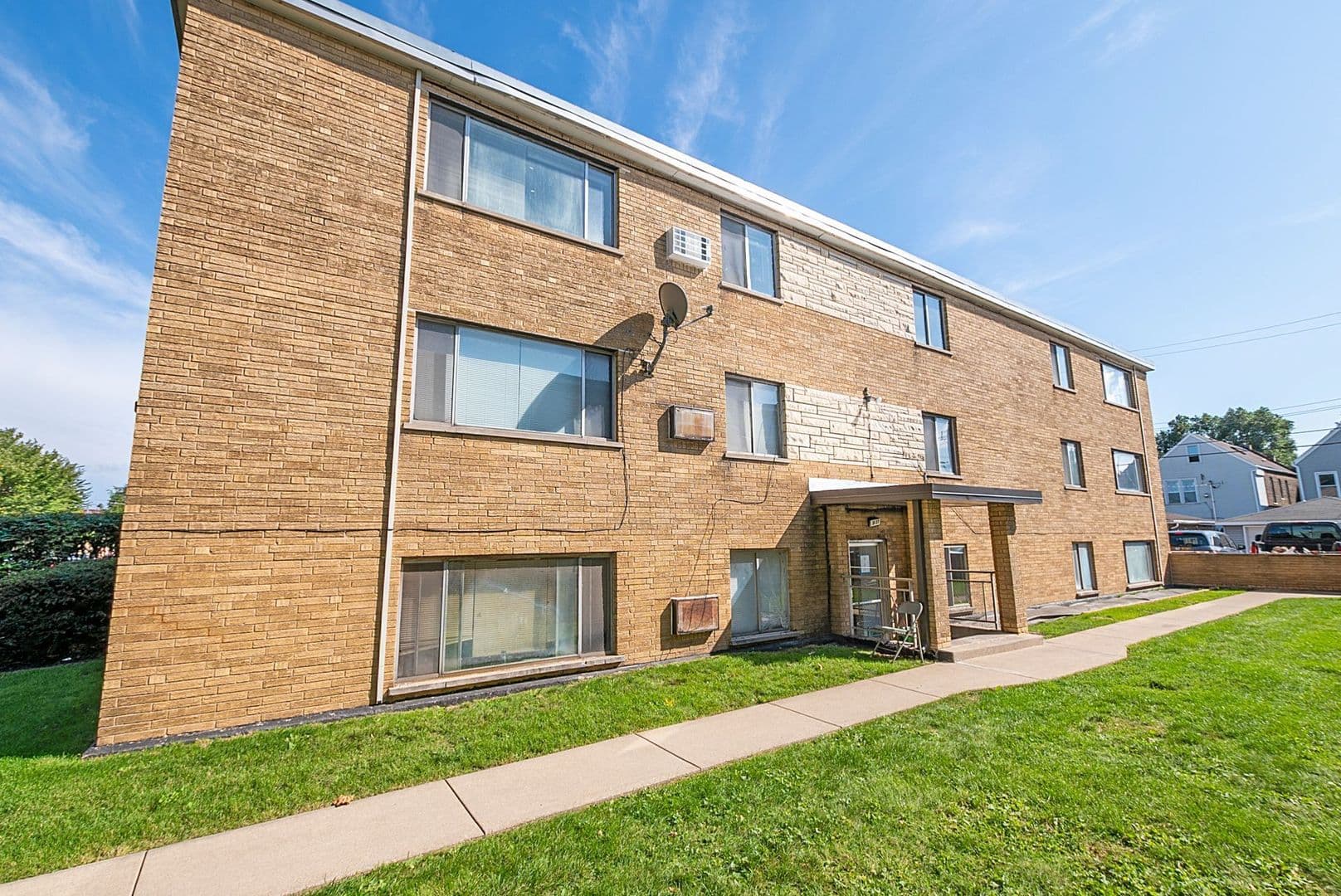 Chicago Apartment: 3137-3141 W. 41st Street