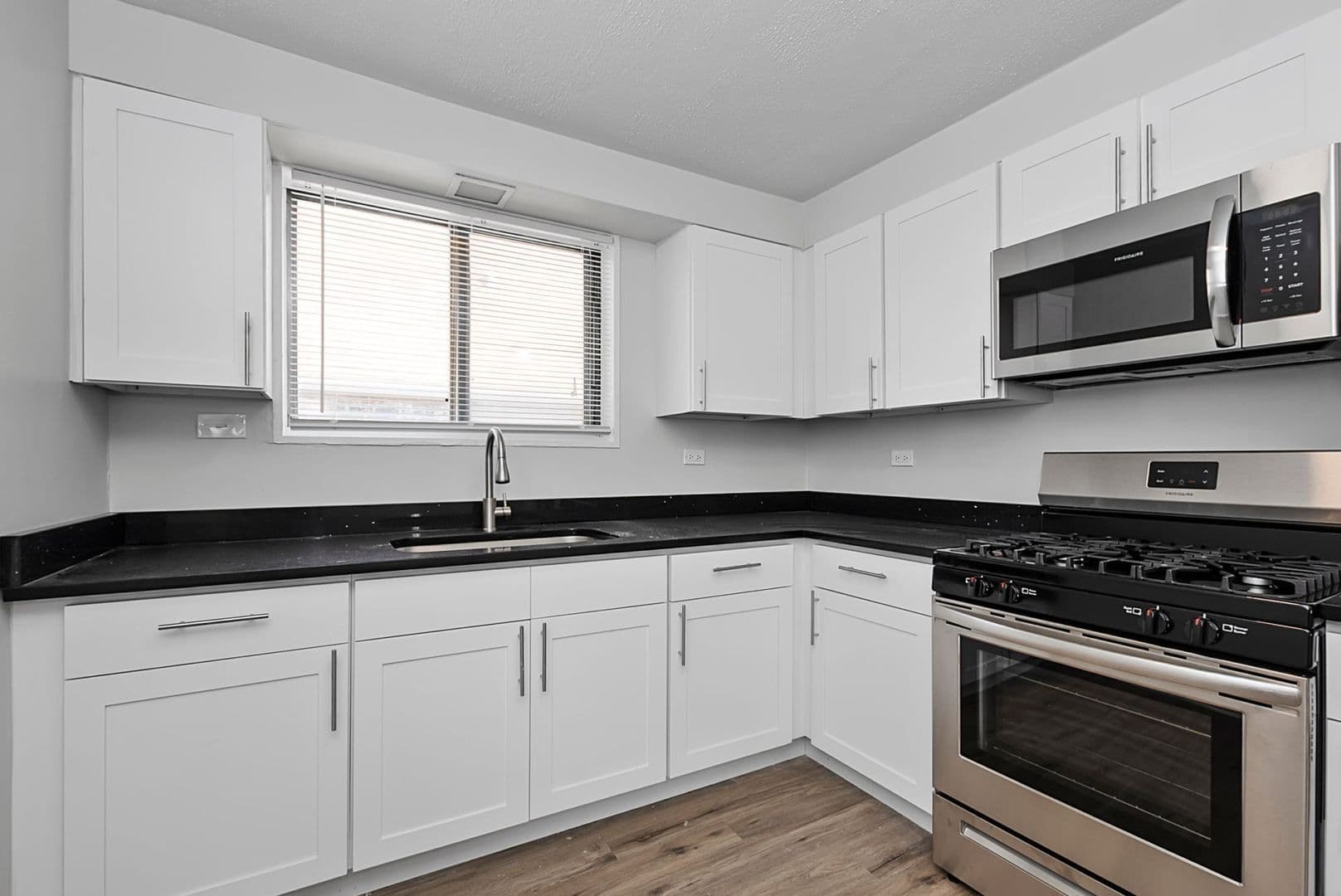 Chicago Apartment: 3137-3141 W. 41st Street