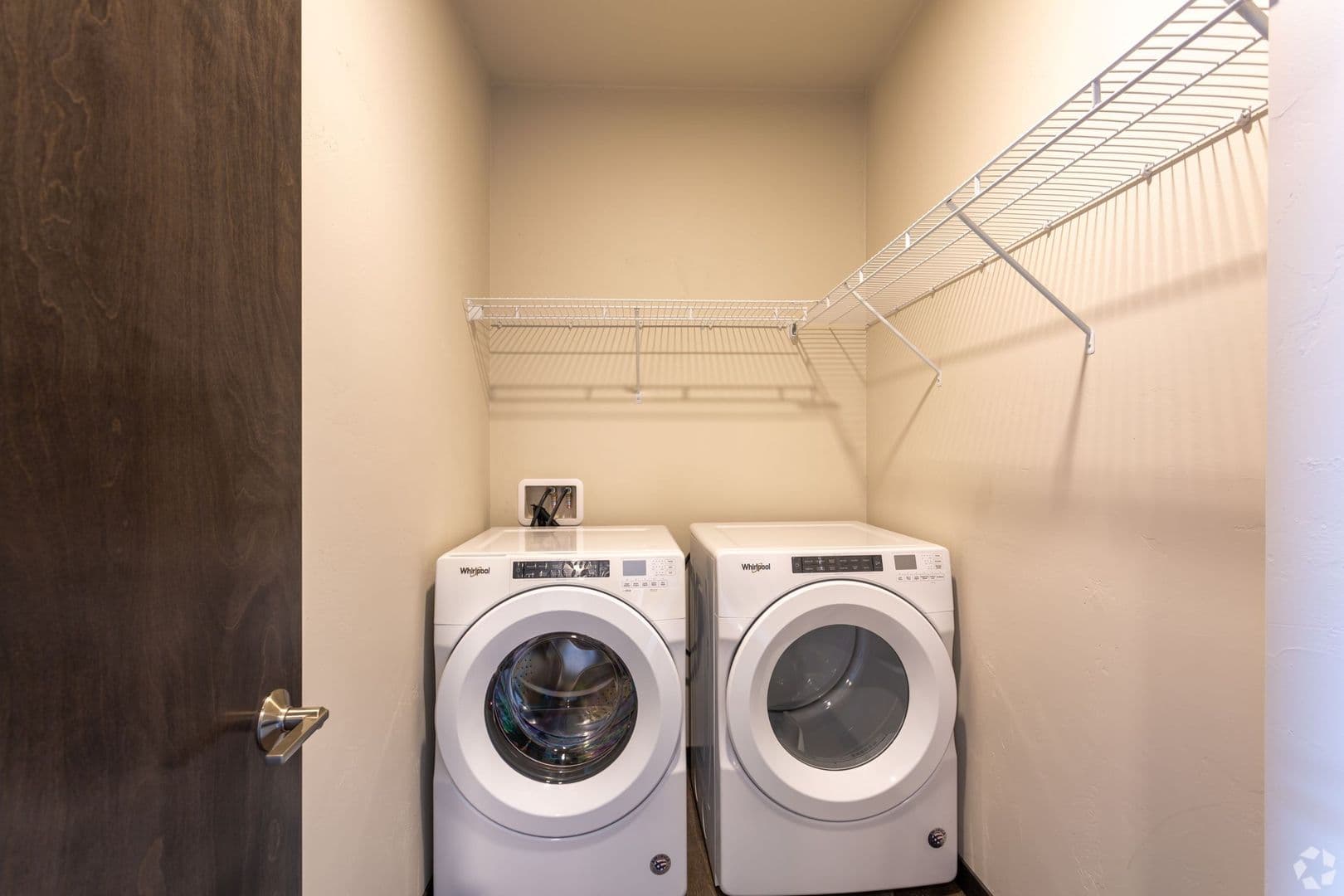 Ashwaubenon Apartment: 746 Element Way