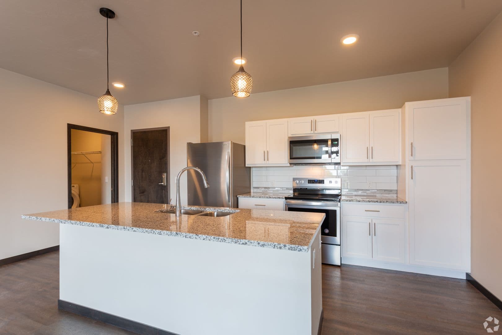 Ashwaubenon Apartment: 746 Element Way