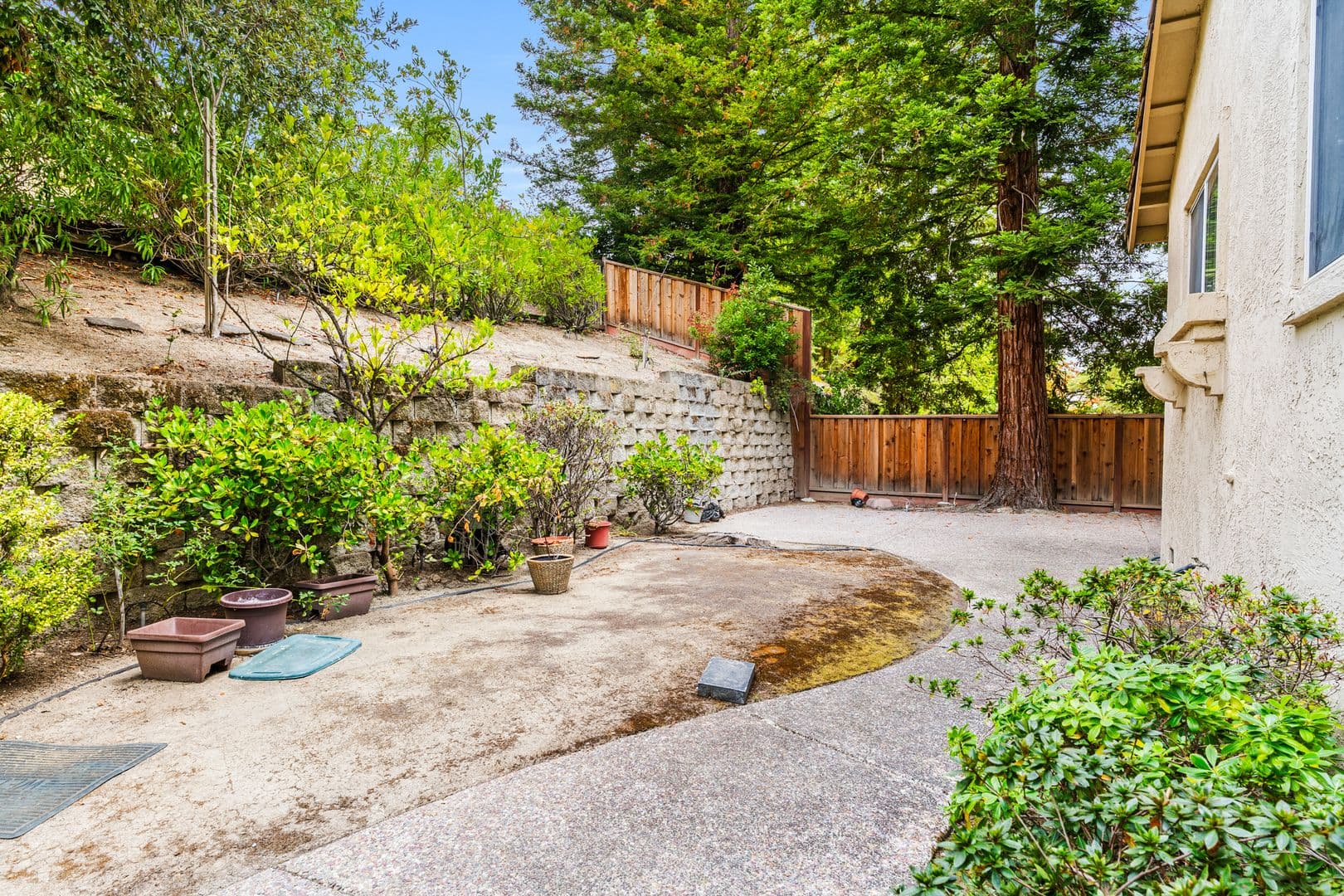 Danville House: 1144 Trowbridge Way