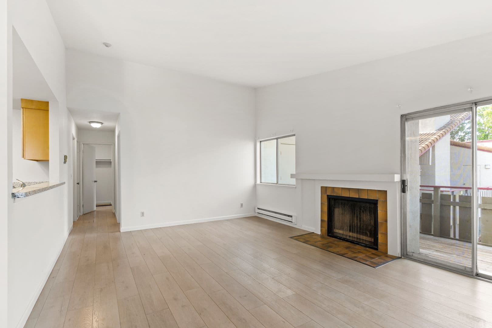 Newark House: 35088 Lido Blvd