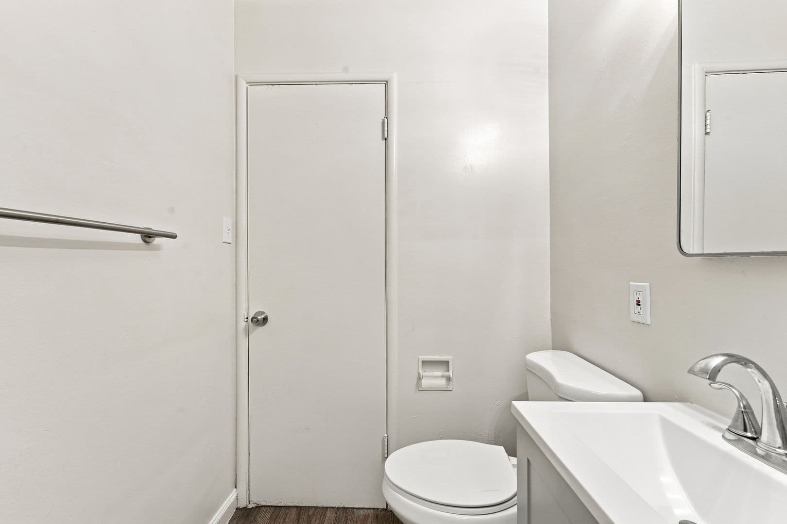 Oakland Apartment: 3519 68th Ave
