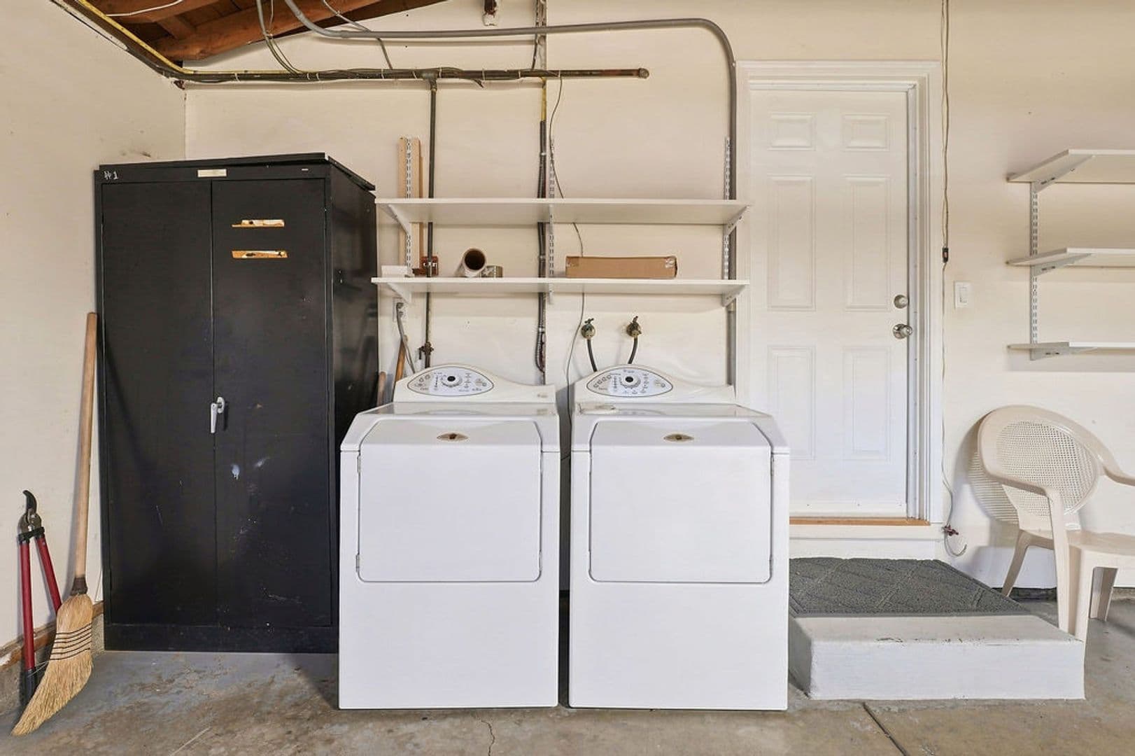 Pleasanton House: 4034 Francisco St