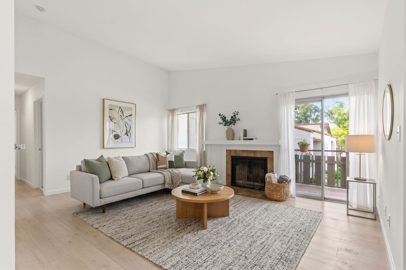 Newark House: 35088 Lido Blvd