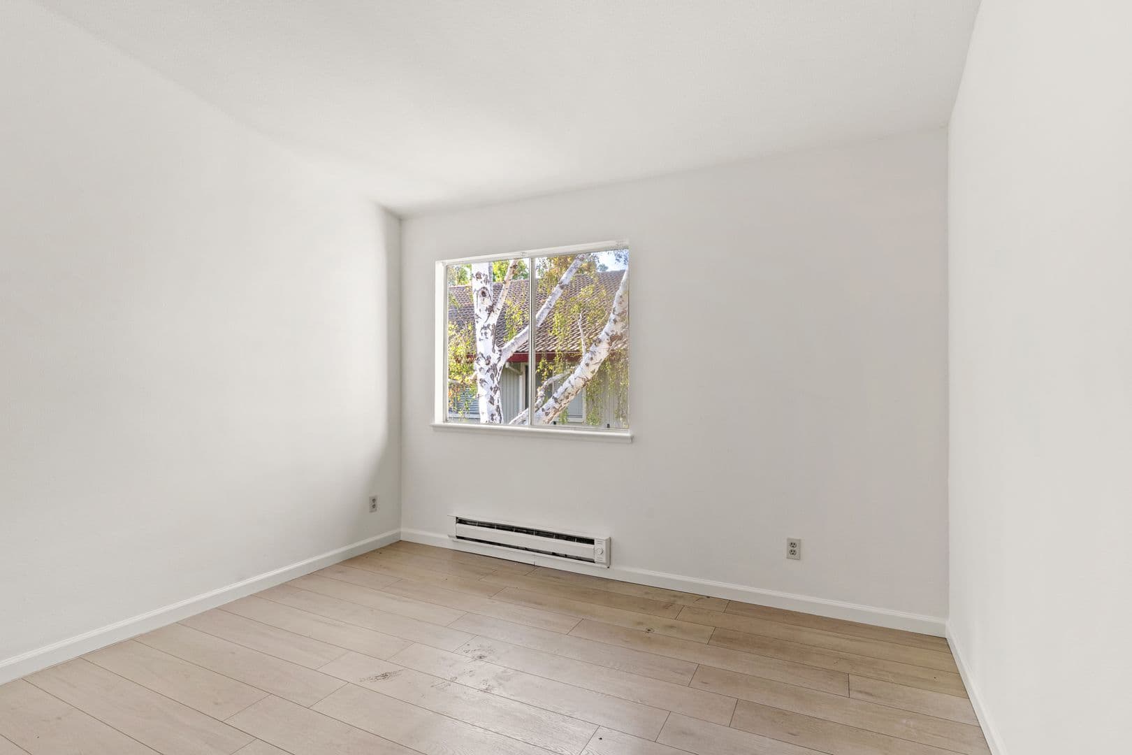 Newark House: 35088 Lido Blvd